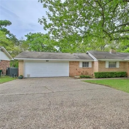 Image 2 - 70 Greenbriar Drive, Panorama Village, Montgomery County, TX 77304, USA - House for sale