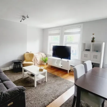 Rent this 3 bed apartment on 40 Eccleston Road in London, W13 0RL