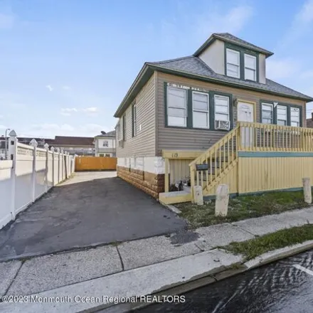 Buy this 5 bed house on 119 Franklin Avenue in Seaside Heights, NJ 08751