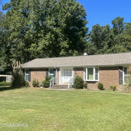 Rent this 3 bed house on 3524 Windsor Avenue in Trent Woods, Craven County