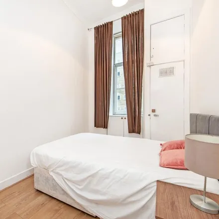 Image 5 - College Heights, 246-252 Percival Street, London, EC1V 0EB, United Kingdom - Apartment for rent