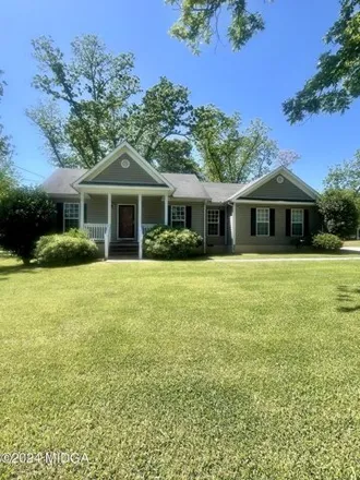 Buy this 3 bed house on 166 Oakridge Drive in Forsyth, GA 31029