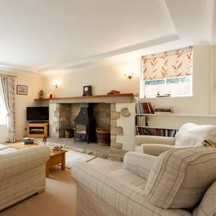 Rent this 2 bed duplex on Swanage in BH19 2HX, United Kingdom