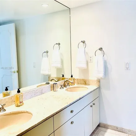 Image 2 - Brickell East Tower, 151 Southeast 15th Road, Miami, FL 33129, USA - Apartment for rent