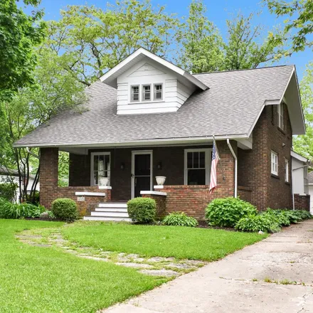 Buy this 4 bed house on 307 Heustis Street in Yorkville, IL 60560
