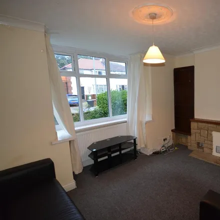 Rent this 3 bed house on 8 Spring Bank Crescent in Leeds, LS6 1AB