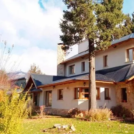 Buy this 3 bed house on Diucas in Pájaro Azul, 8400 San Carlos de Bariloche