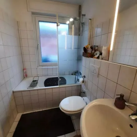 Rent this 4 bed apartment on Traarer Straße 269 in 47829 Krefeld, Germany