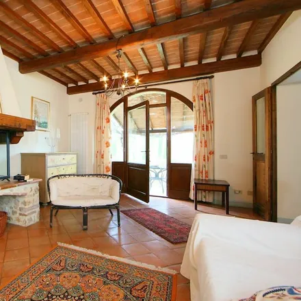 Rent this 5 bed house on 53031 Casole d'Elsa SI