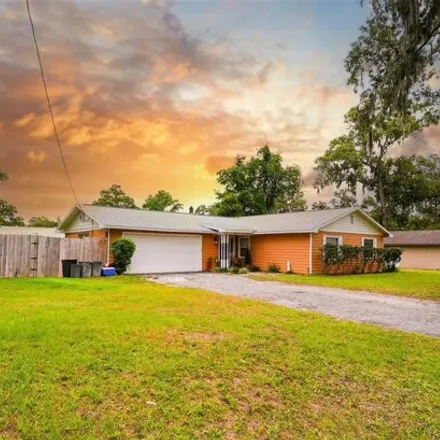 Buy this 3 bed house on 3973 Southeast 19th Avenue in Marion County, FL 34480