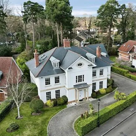 Buy this 6 bed house on Old Mile Lodge in The Chase, Brookside