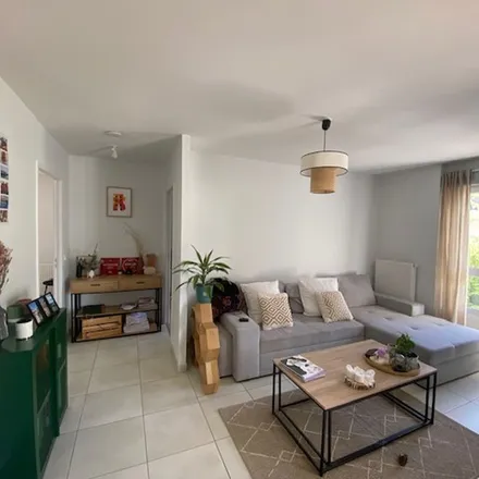 Rent this 3 bed apartment on 3 Rue du Palais in 12500 Espalion, France
