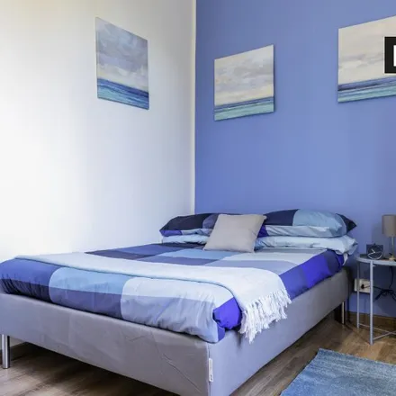 Rent this 6 bed room on Via Alessandro Tadino 41 in 20124 Milan MI, Italy