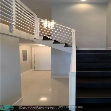 Image 4 - 817 Southeast 12th Court, Fort Lauderdale, FL 33316, USA - Townhouse for sale