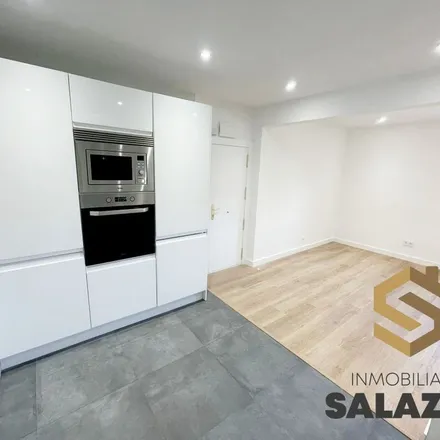 Image 2 - Barrio Betolatza / Betolatza Auzoa, 55, 48002 Bilbao, Spain - Apartment for rent