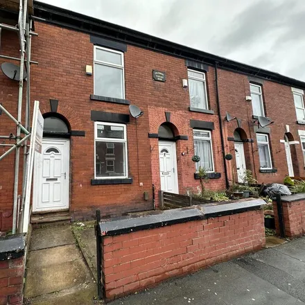 Rent this 3 bed townhouse on Abbey Hey Lane in Manchester, M18 8RP