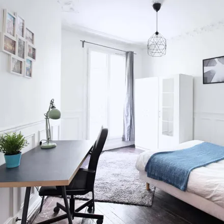 Rent this 3 bed room on 2 Rue du Docteur Paquelin in 75020 Paris, France