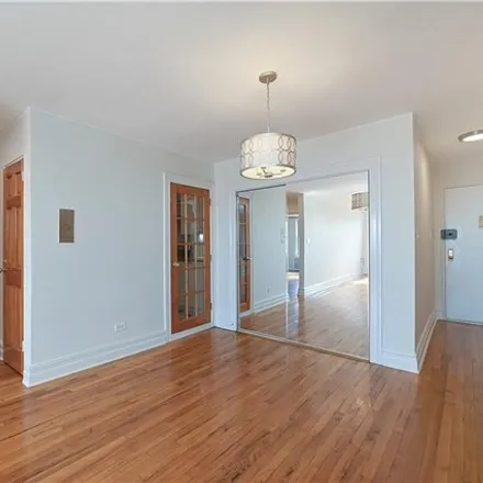 Image 9 - The Viking, 1625 Emmons Avenue, New York, NY 11235, USA - Apartment for sale