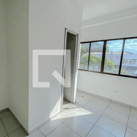 Rent this 1 bed apartment on Rua Araguaia 804 in Canindé, São Paulo - SP