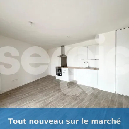 Rent this 2 bed apartment on 37 Grand Place in 59200 Tourcoing, France
