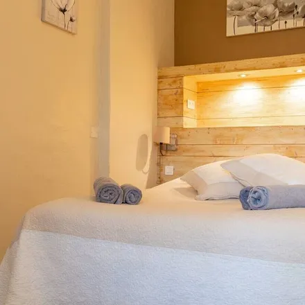 Rent this 1 bed apartment on Saint-Rémy-de-Provence - Les Longues in D 31, 13210 Saint-Rémy-de-Provence