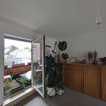 Rent this 1 bed apartment on Eindestraat 20 in 9111 Sint-Niklaas, Belgium