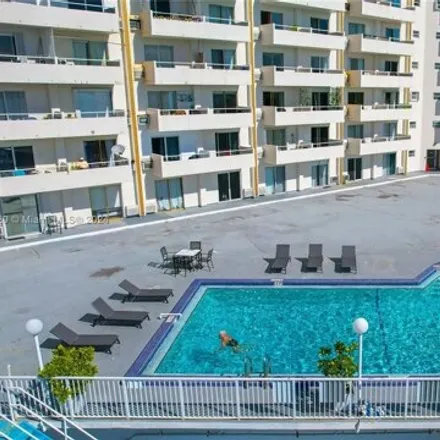 Image 3 - 7904 West Drive, North Bay Village, Miami-Dade County, FL 33141, USA - Condo for sale