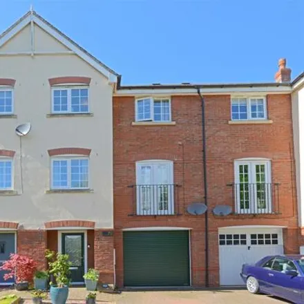 Buy this 4 bed townhouse on The Chestnuts in Cross Houses, SY5 6JH