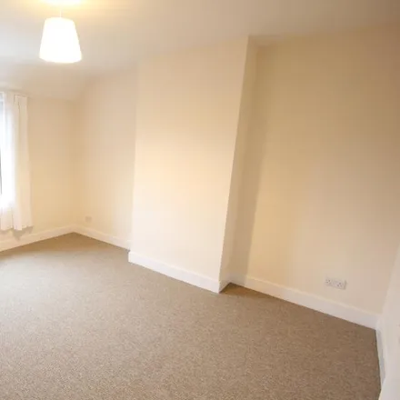 Image 7 - Guildford Road, Worplesdon, GU3 3PW, United Kingdom - Duplex for rent