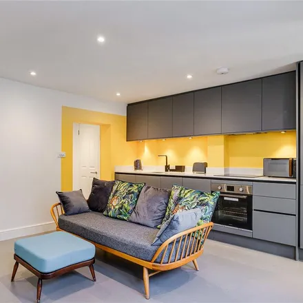 Rent this 2 bed apartment on 35 Lonsdale Square in London, N1 1EW