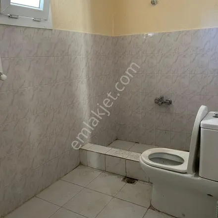 Rent this 2 bed apartment on unnamed road in 35150 Karabağlar, Turkey