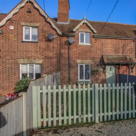 Buy this 3 bed townhouse on Coxtie Green Road in Coxtie Green, CM14 5PT