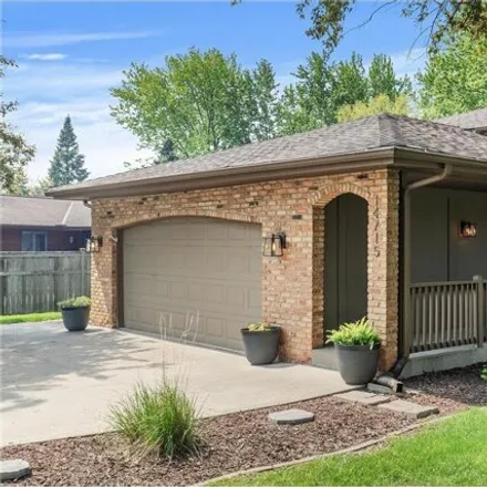 Image 3 - 14715 Dunbar Court, Apple Valley, MN 55124, USA - House for sale