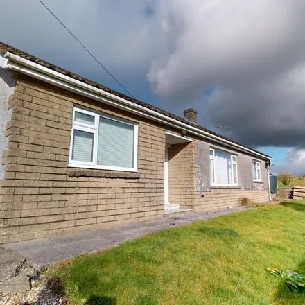 Rent this 3 bed house on B4333 in Cynwyl Elfed, SA33 6SP