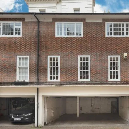 Image 2 - 1 Catherine Wheel Yard, London, SW1A 1DR, United Kingdom - Apartment for sale