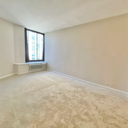 Rent this 1 bed apartment on North Harbor Drive in Chicago, IL 60611