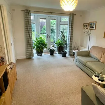 Rent this 1 bed townhouse on 13 Periwood Lane in Sheffield, S8 0HP