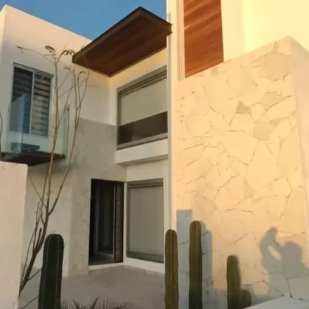 Buy this 3 bed house on unnamed road in Delegaciön Santa Rosa Jáuregui, 76100