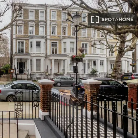 Rent this studio apartment on 37 Philbeach Gardens in London, SW5 9EZ