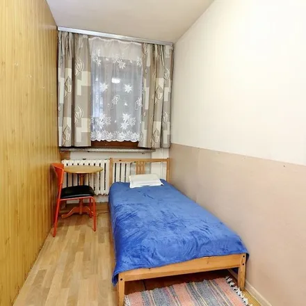 Rent this 8 bed apartment on Księdza Ignacego Jana Skorupki 37 in 05-091 Ząbki, Poland