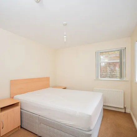 Image 8 - Iho, 17 Stranmillis Road, Belfast, BT9 5AF, United Kingdom - Apartment for rent