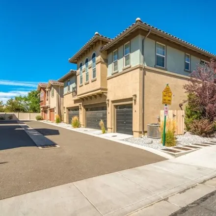 Buy this 2 bed townhouse on 2081 Wind Ranch Road in Reno, NV 89521