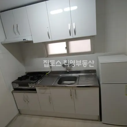 Image 3 - 서울특별시 강남구 신사동 555-5 - Apartment for rent