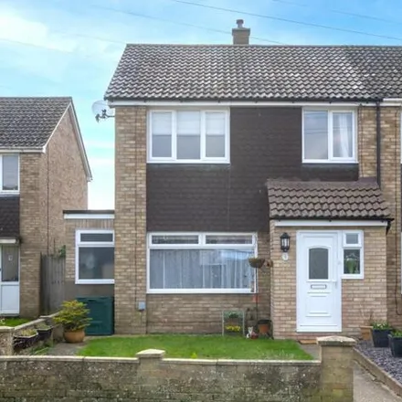 Buy this 3 bed house on Boardman Close in Gordon Road, Little Paxton