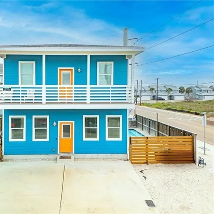 Buy this 4 bed condo on Gulf Village Drive in Port Aransas, TX 78373