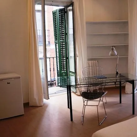 Image 2 - Madrid, Calle de Pozas, 18, 28004 Madrid - Room for rent