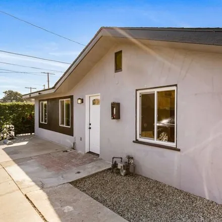 Image 2 - 6821 11th Ave, Los Angeles, California, 90043 - House for sale