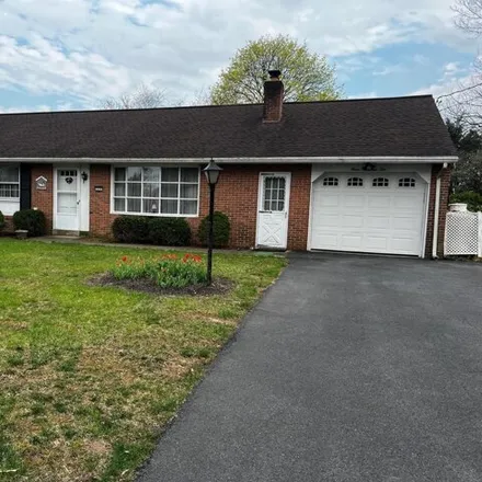 Buy this 3 bed house on 310 Fairview Drive in Kissell Hill, Warwick Township