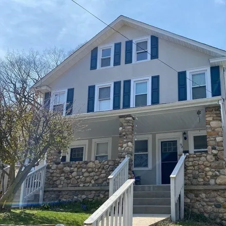Rent this 3 bed apartment on 92 Summers Street in Oyster Bay, NY 11771