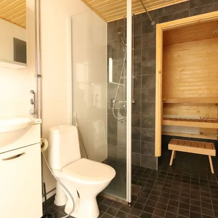 Rent this 1 bed apartment on Metsänkuninkaantie 1 in 90250 Oulu, Finland